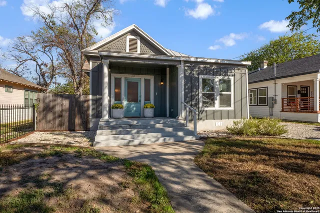 $2,050 | 226 St John Street, San Antonio, TX 78202