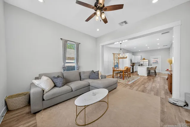 $2,050 | 226 St John Street, San Antonio, TX 78202