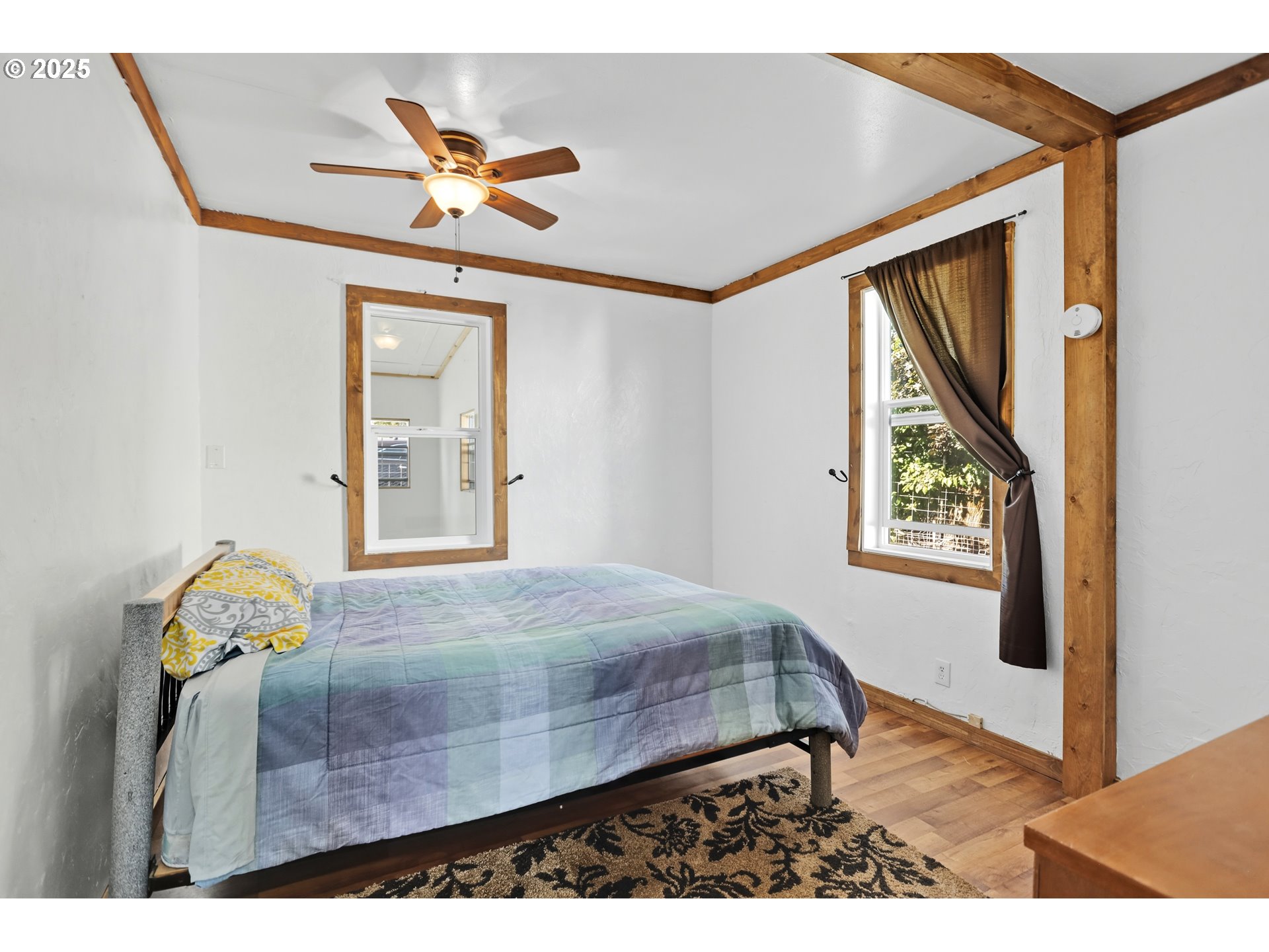 407 Southwest 4th Street Grass Valley, OR 97029 - Photo 17 of 42