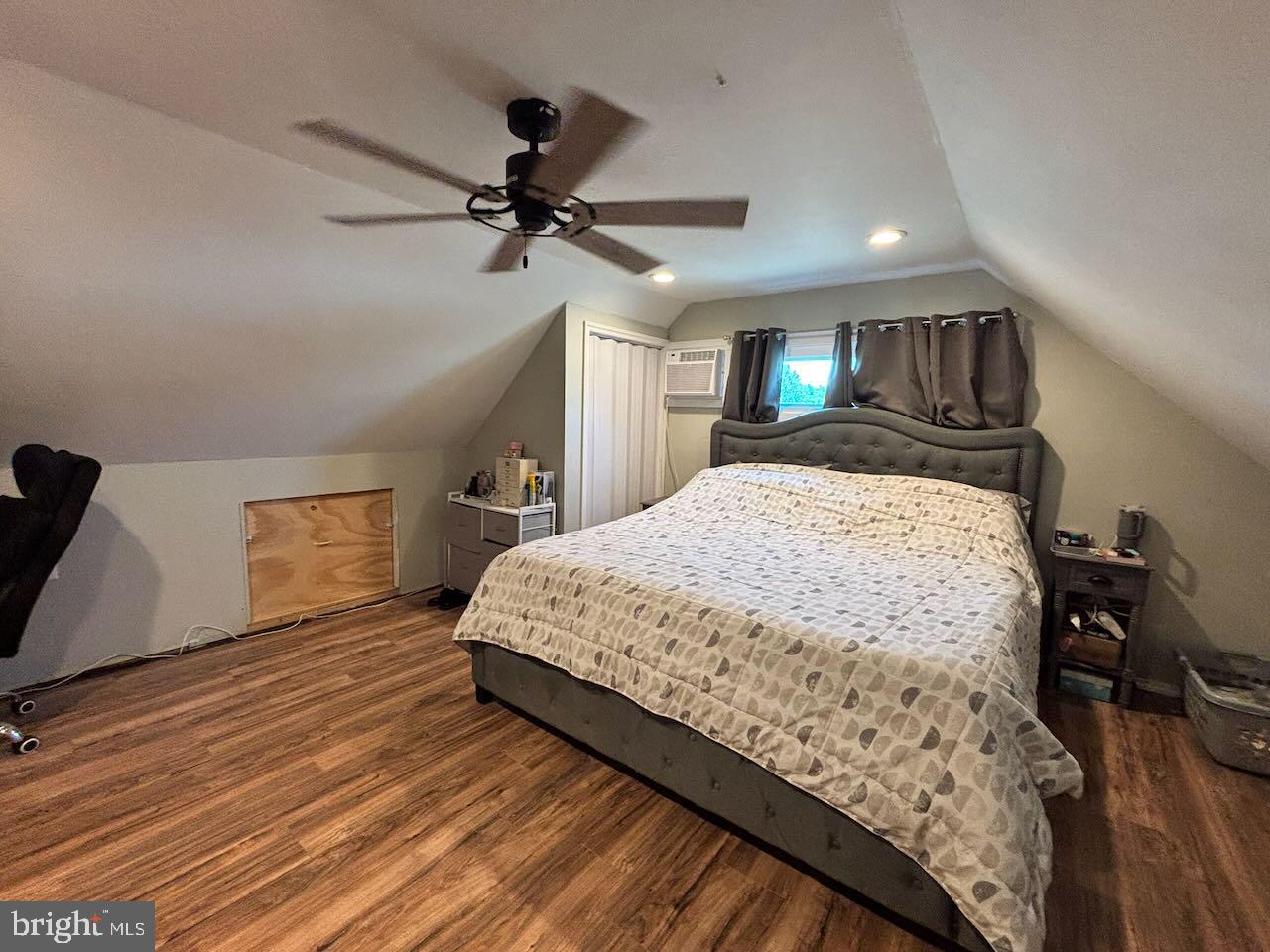 18 Plumtree Road Levittown, PA 19056 - Photo 16 of 22