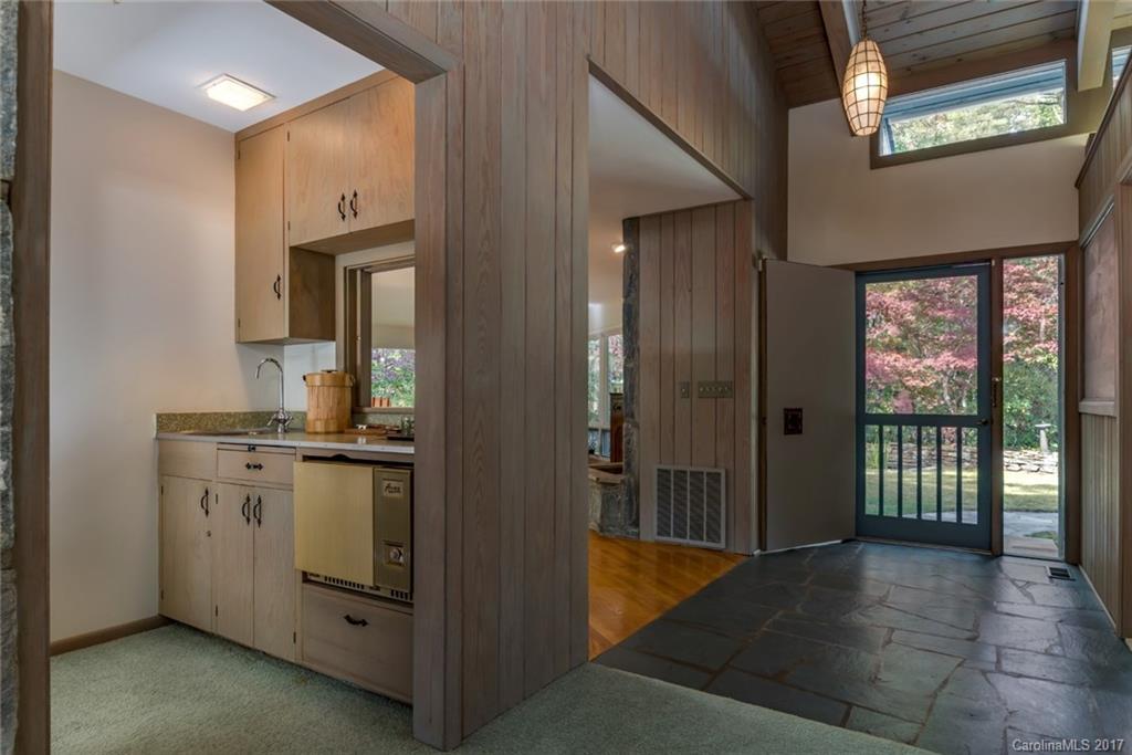 354 Mimosa Road, Unit 9 Tryon, NC 28782 - Photo 4 of 24