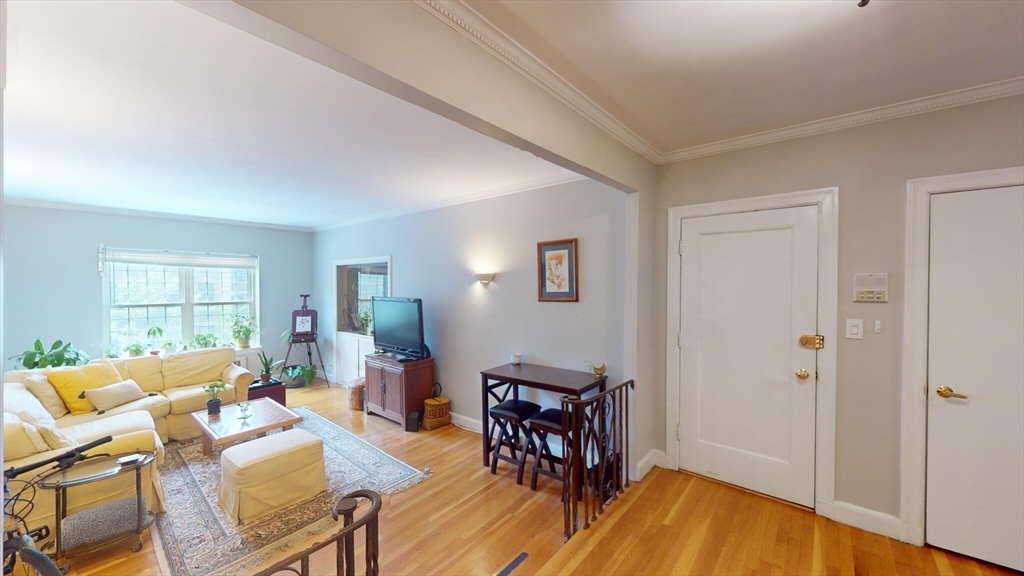 159 St Paul Street, Unit 7 Brookline, MA 02446 - Photo 3 of 12