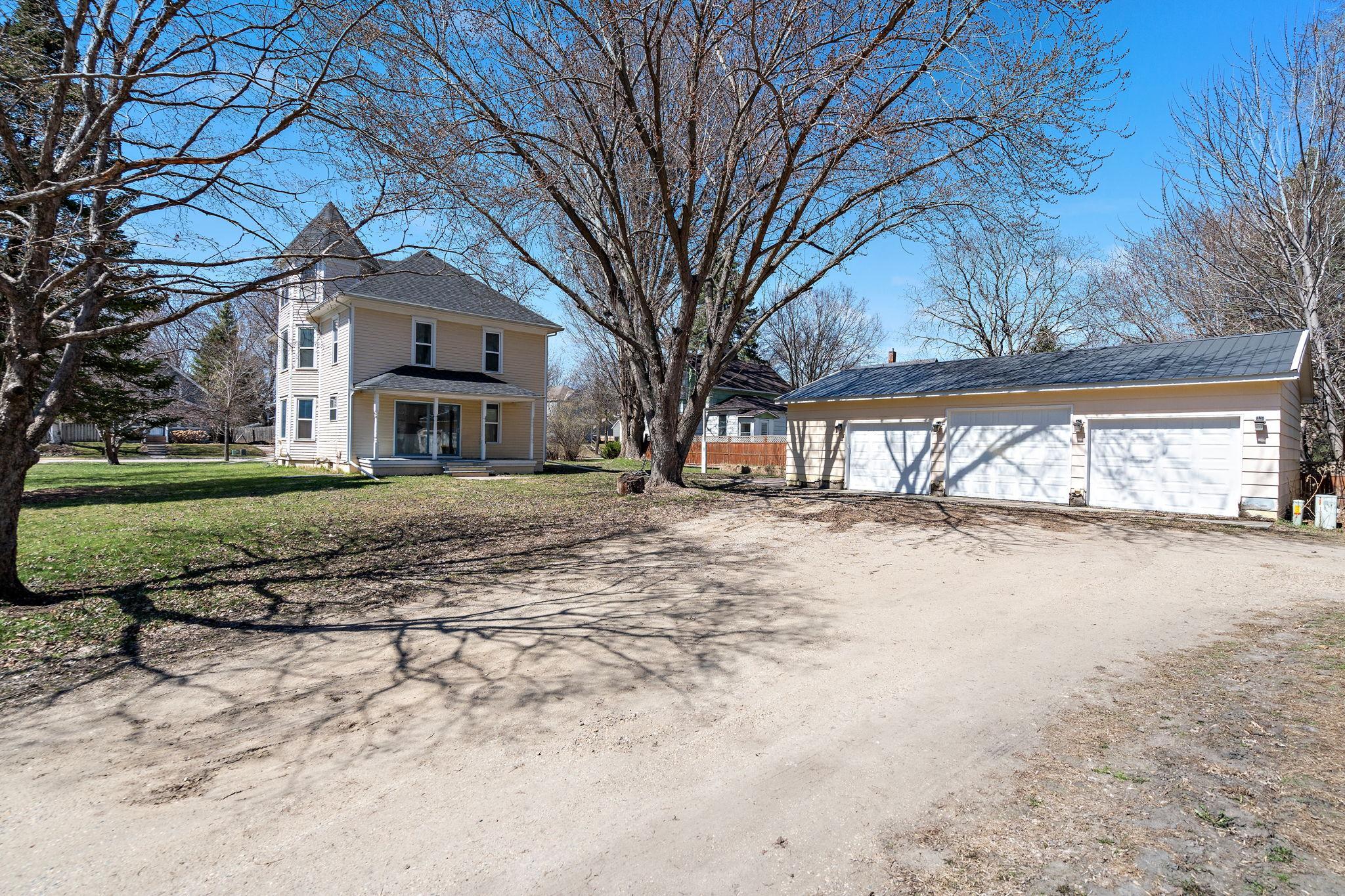 723 3rd Street Southwest Willmar, MN 56201 - Photo 32 of 39