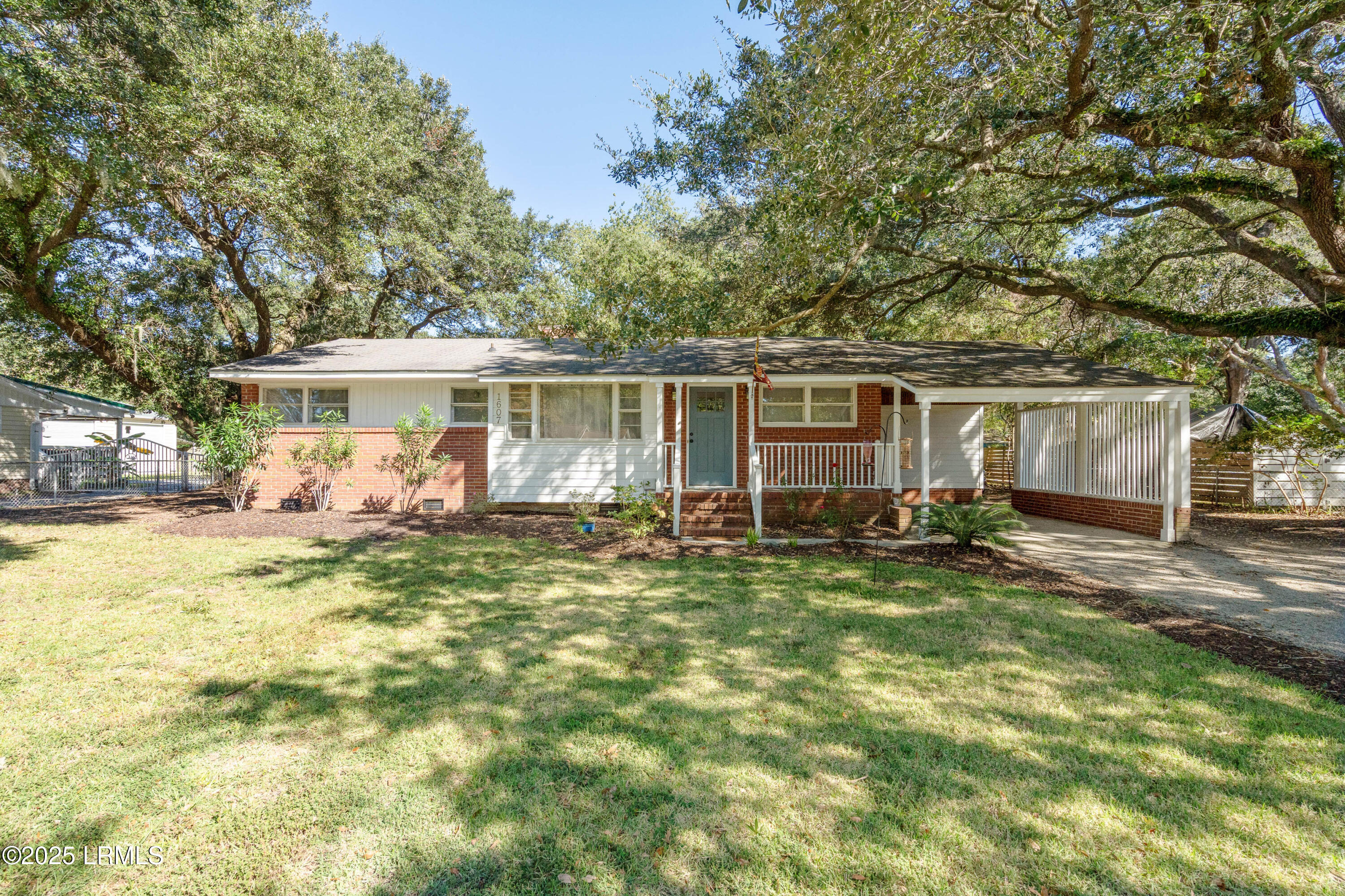1607 Battery Creek Road Beaufort, SC 29902 - Photo 33 of 33 Schedule an appointment