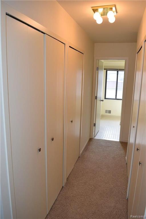 569 Victoria Court, Unit 53 Rochester Hills, MI 48307 - Photo 12 of 28