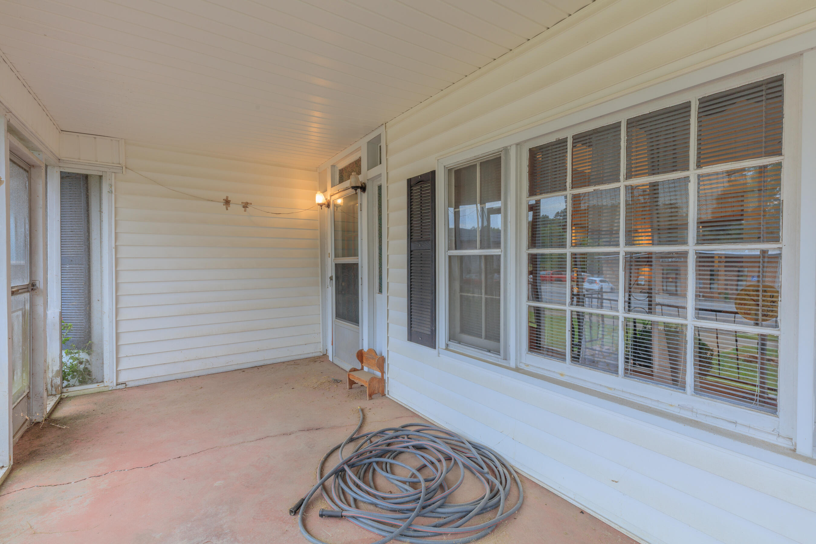 3063 7th Avenue Menlo, GA 30731 - Photo 25 of 57 Front porch