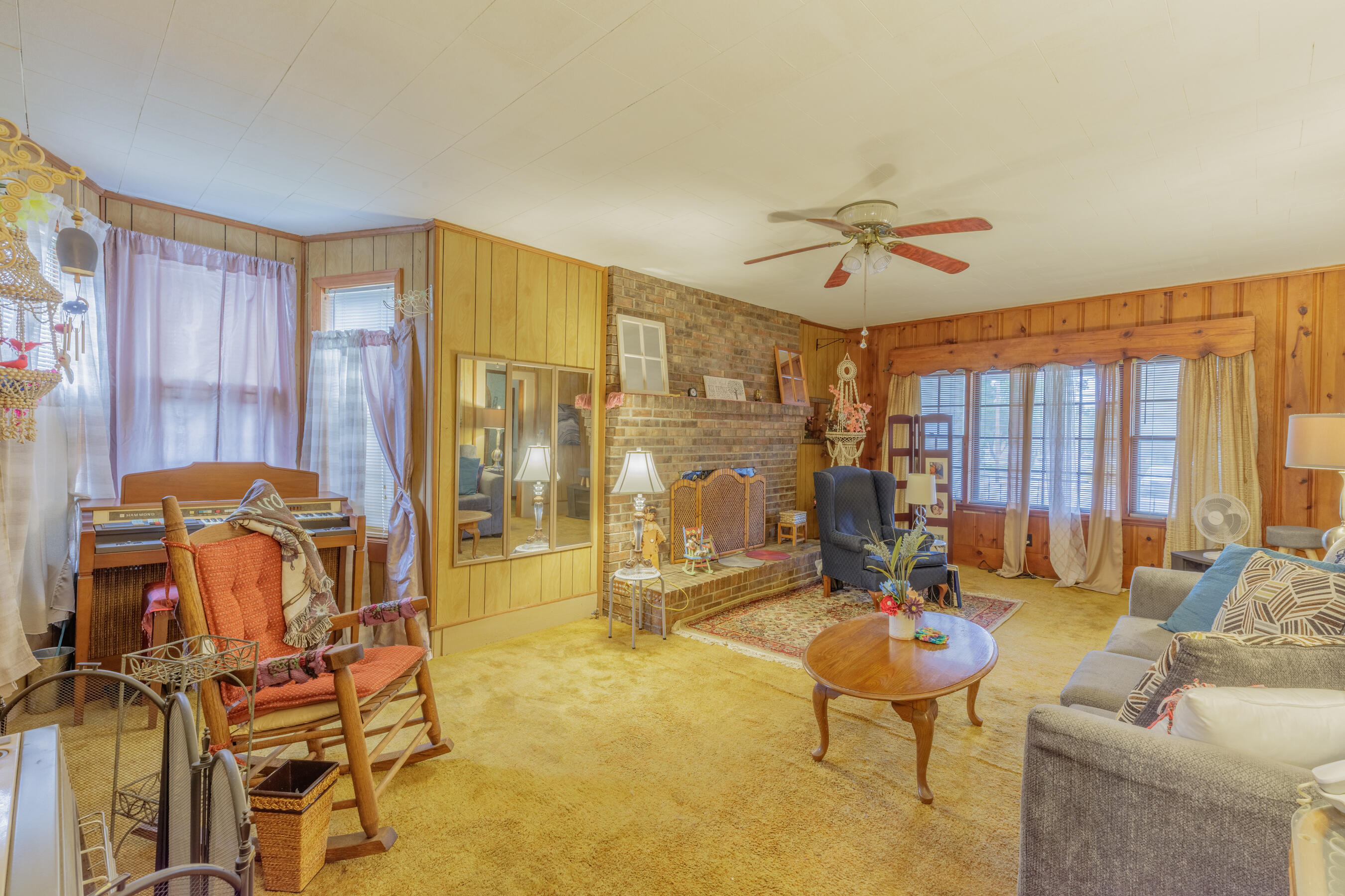 3063 7th Avenue Menlo, GA 30731 - Photo 3 of 57 Living area