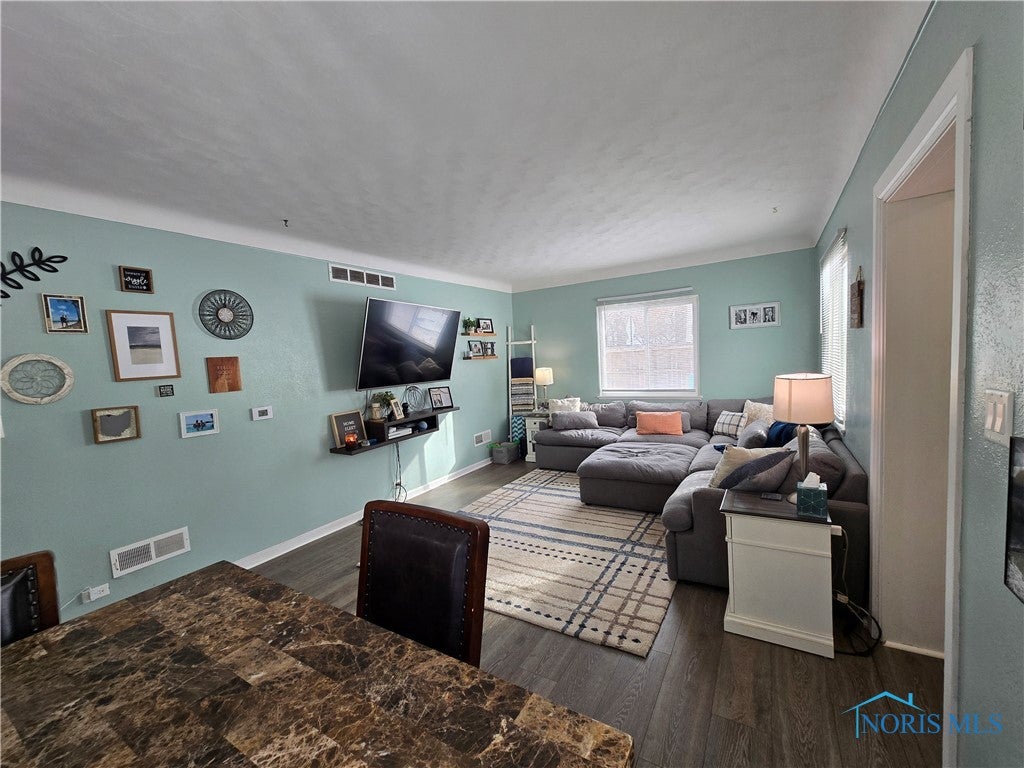 5502 Pawnee Road Toledo, OH 43613 - Photo 7 of 20 Gallery Image 7