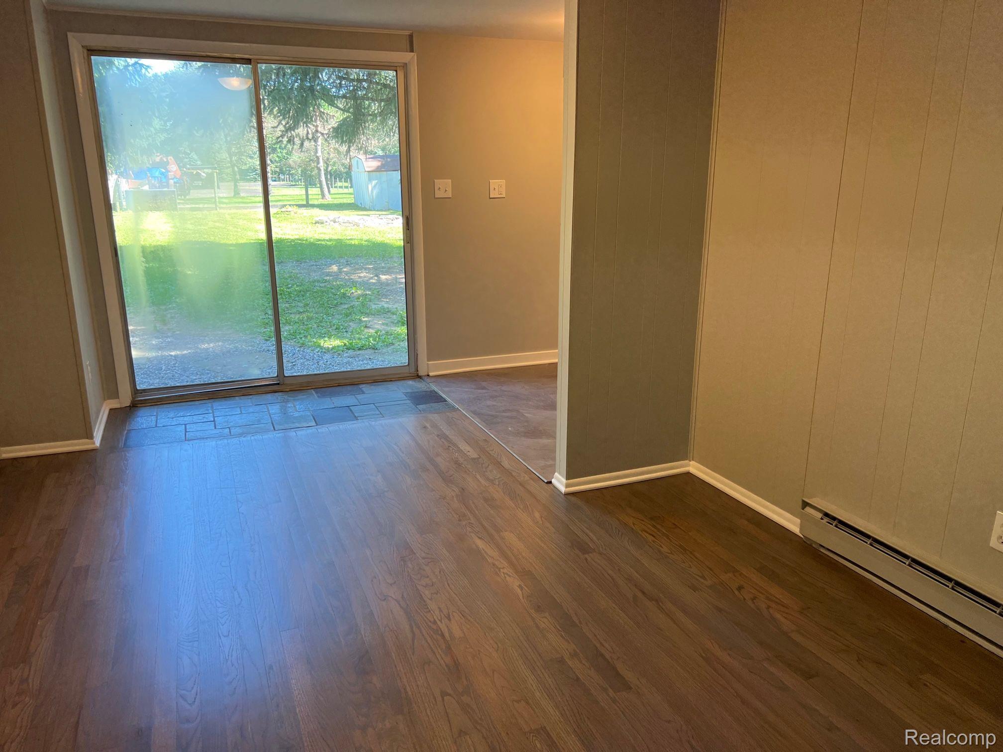 892 West Brocker Road Metamora, MI 48455 - Photo 11 of 28 Master 1st floor