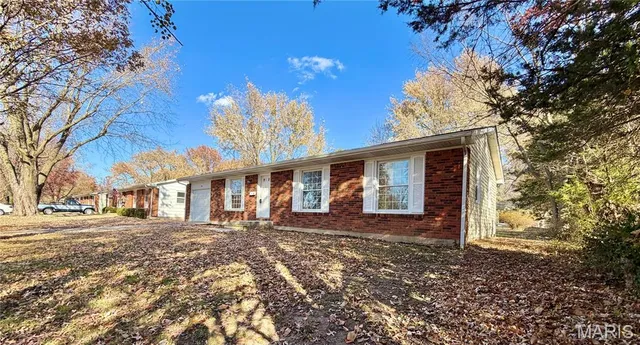 $205,000 | 708 Kerri Lynn Lane, Montgomery City, MO 63361