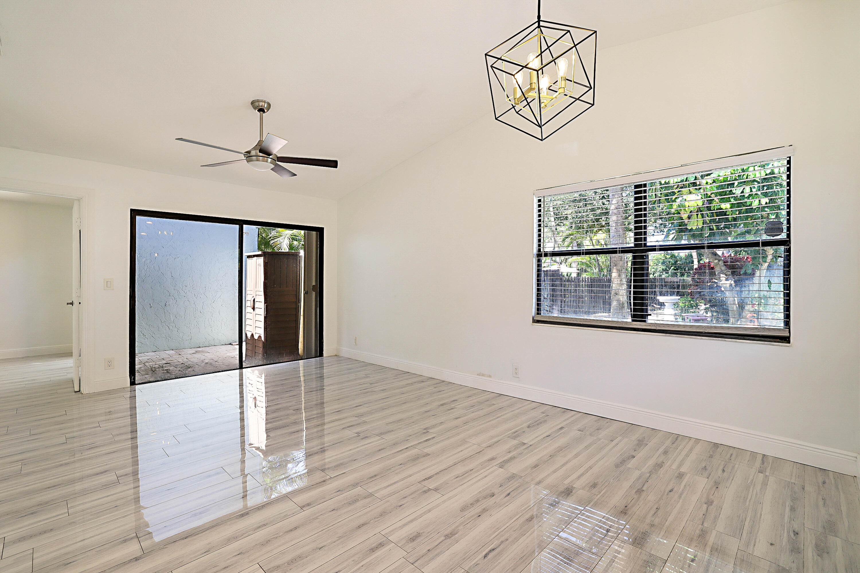 22354 Pineapple Walk Drive Boca Raton, FL 33433 - Photo 13 of 39 1000045129