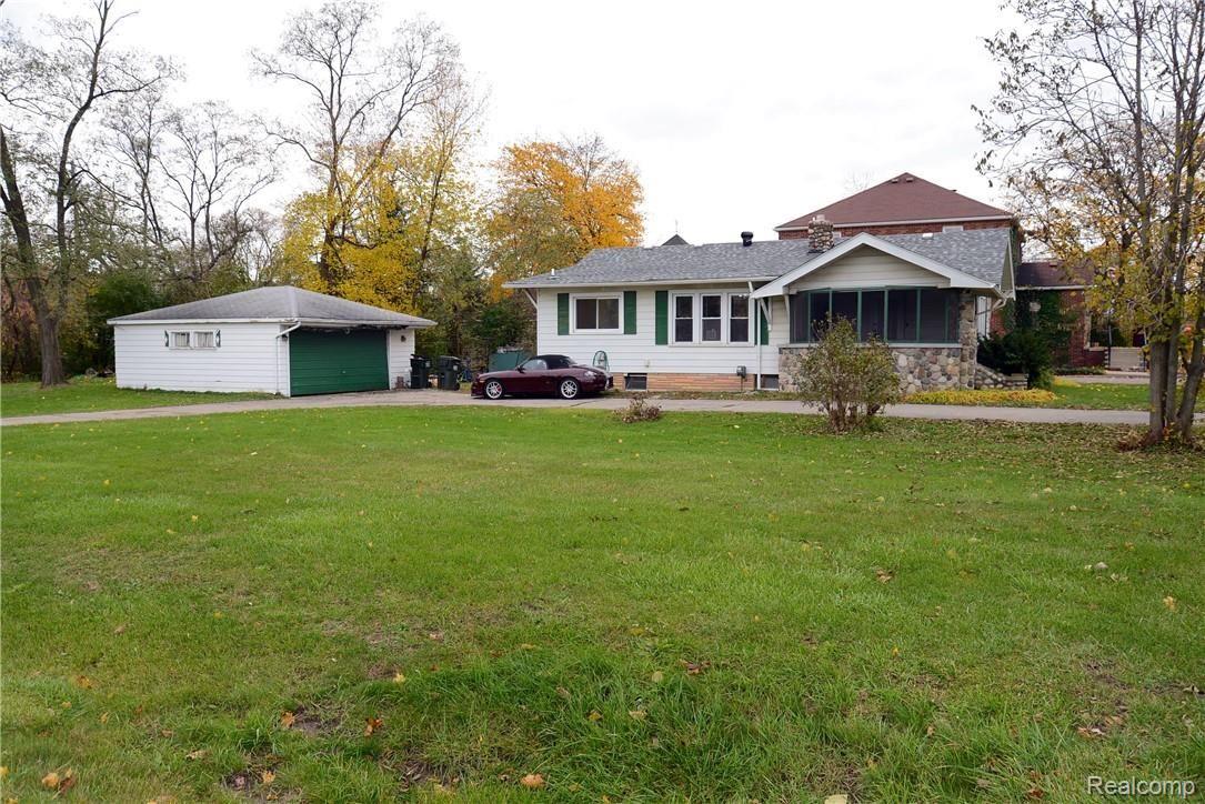 SIDE VIEW OF HOME & LOT