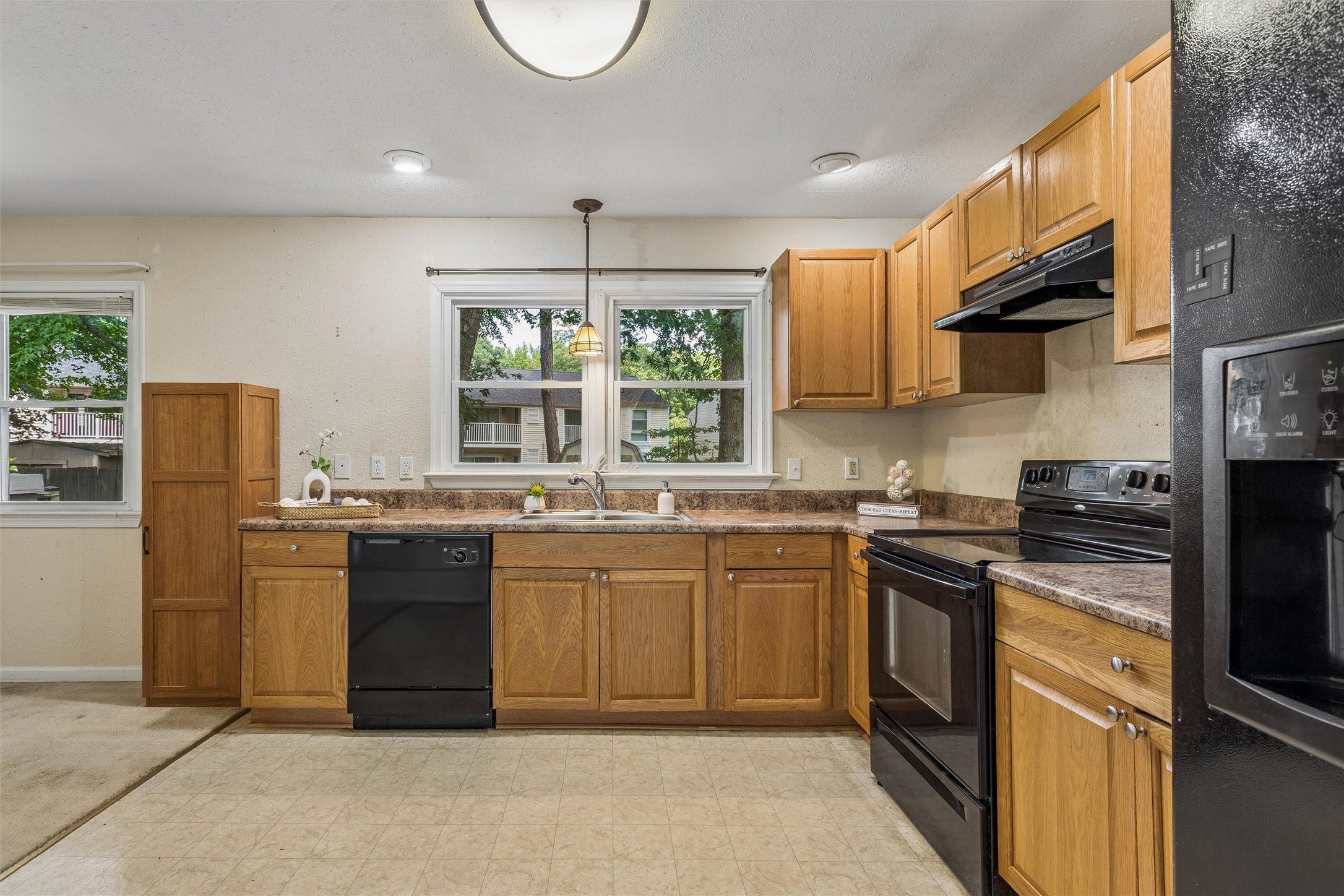 28 Colony Road Newport News, VA 23602 - Photo 6 of 46 Gallery Image 6