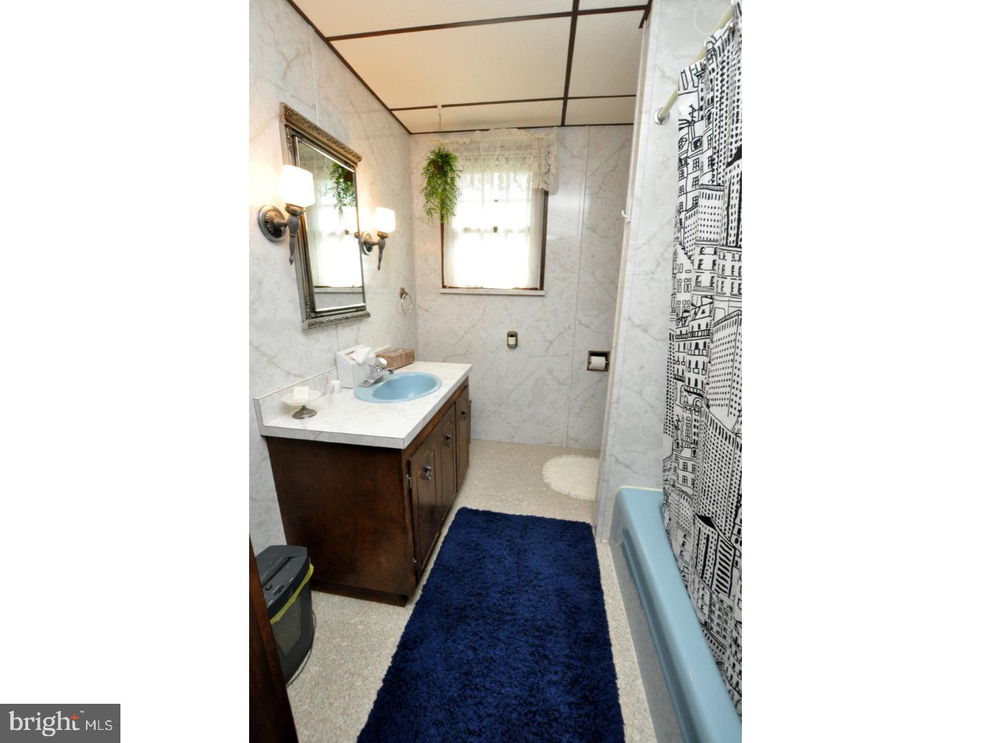 109 South Chester Avenue Riverside, NJ 08075 - Photo 13 of 25 Bathroom