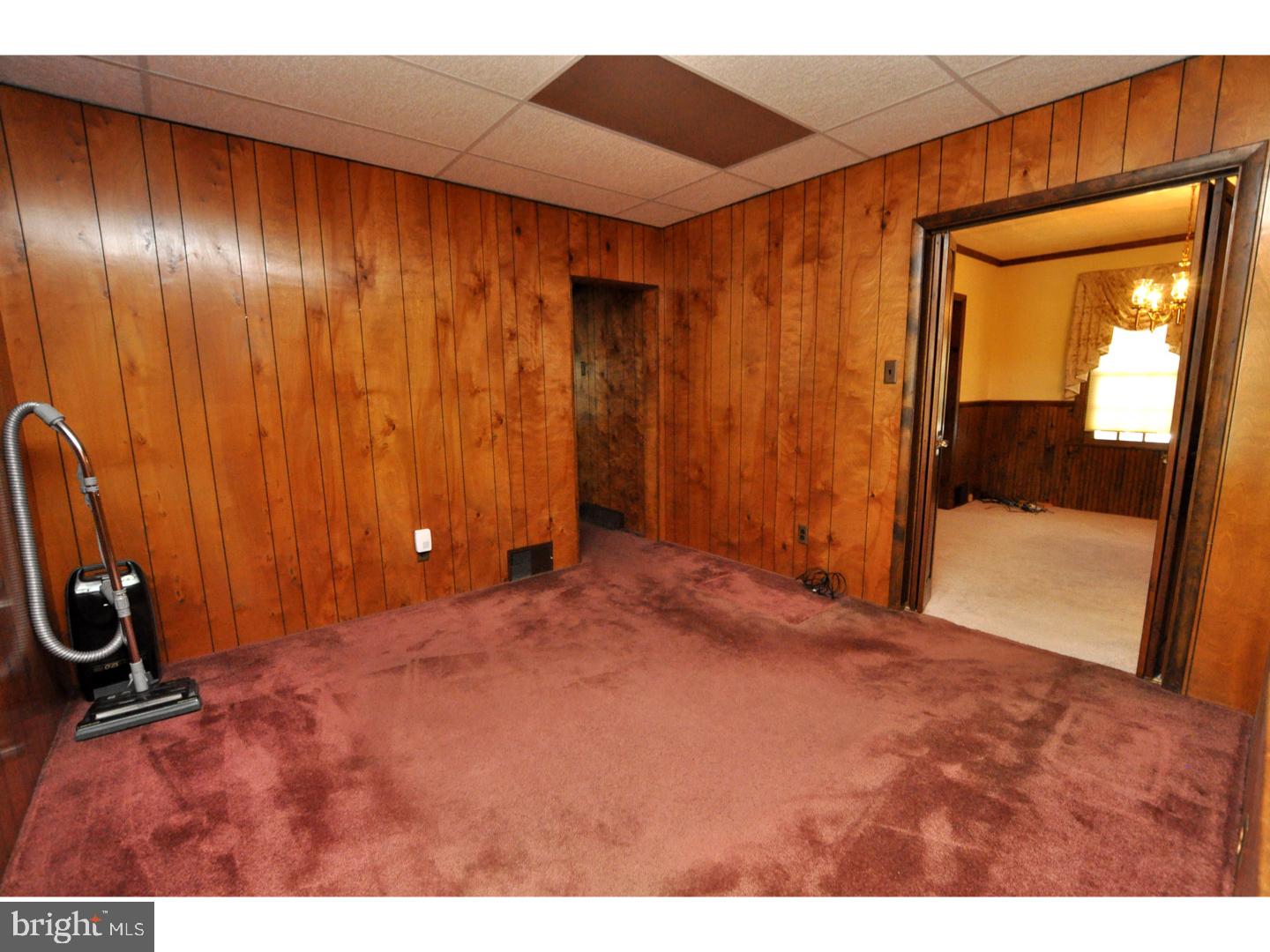 109 South Chester Avenue Riverside, NJ 08075 - Photo 15 of 25 Office / Study