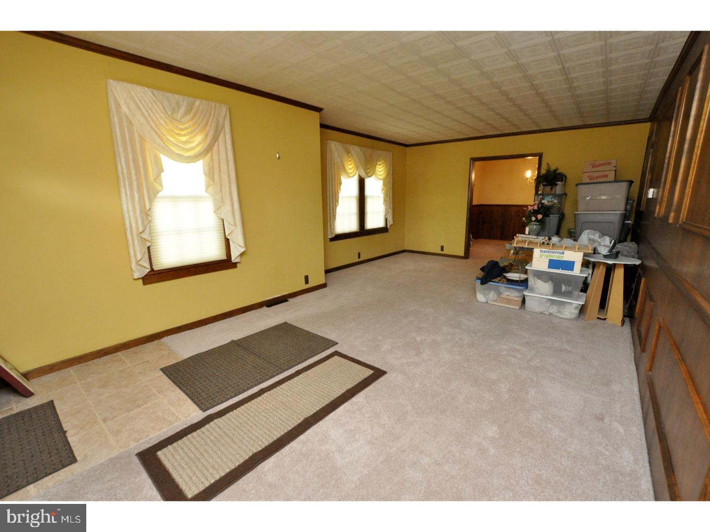 109 South Chester Avenue Riverside, NJ 08075 - Photo 4 of 25 Living Room