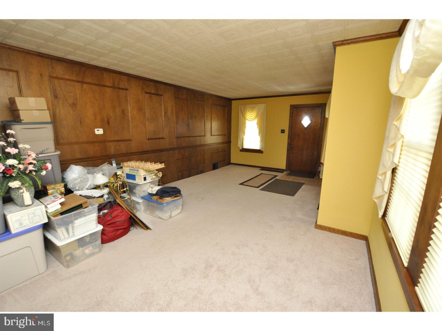 109 South Chester Avenue Riverside, NJ 08075 - Photo 6 of 25 Living Room