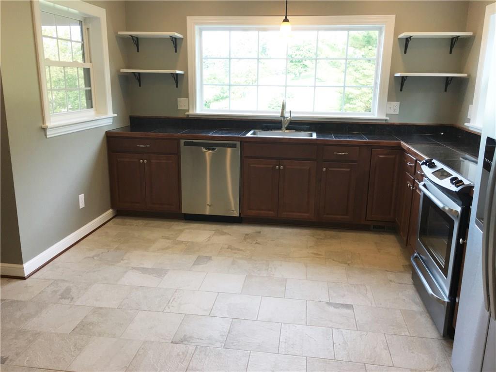 276 Shenango Road Beaver Falls, PA 15010 - Photo 5 of 25 Gallery Image 5