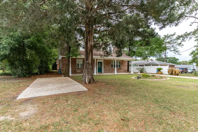 $449,000 | 367 Okaloosa Avenue, Valparaiso, FL 32580