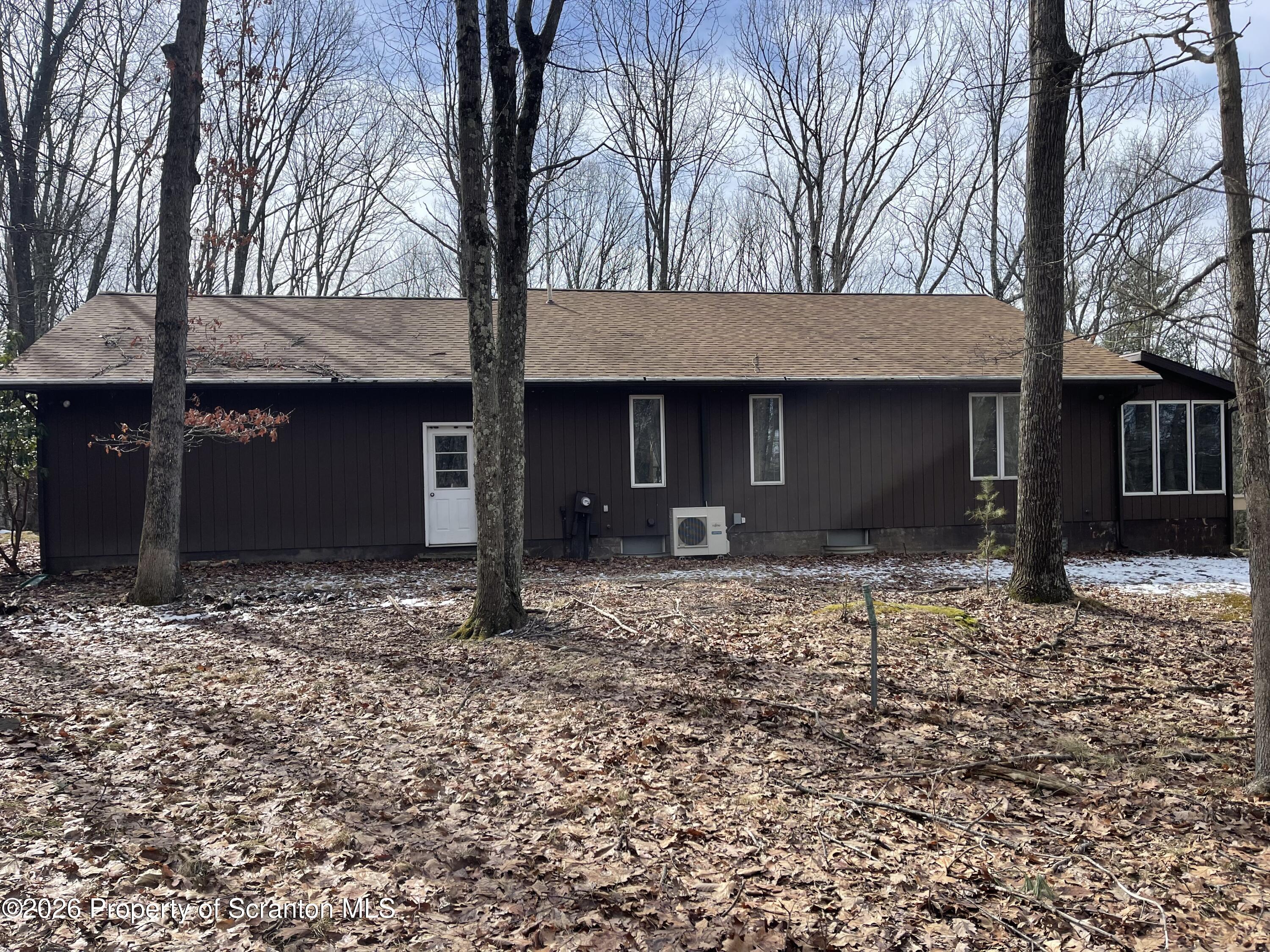 8 Hobbs Road Tunkhannock, PA 18657 - Photo 10 of 39 IMG_0215