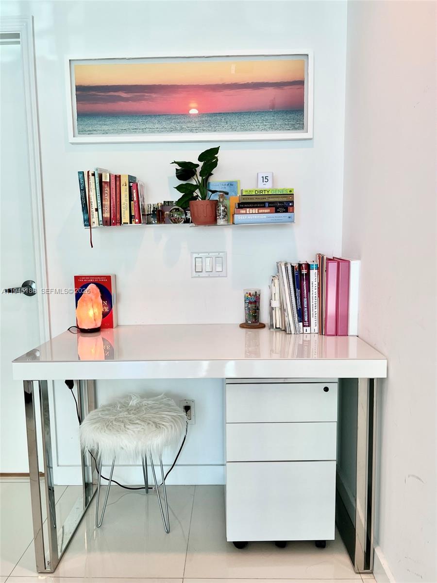 60 Southwest 13th Street, Unit 2806 Miami, FL 33130 - Photo 17 of 21