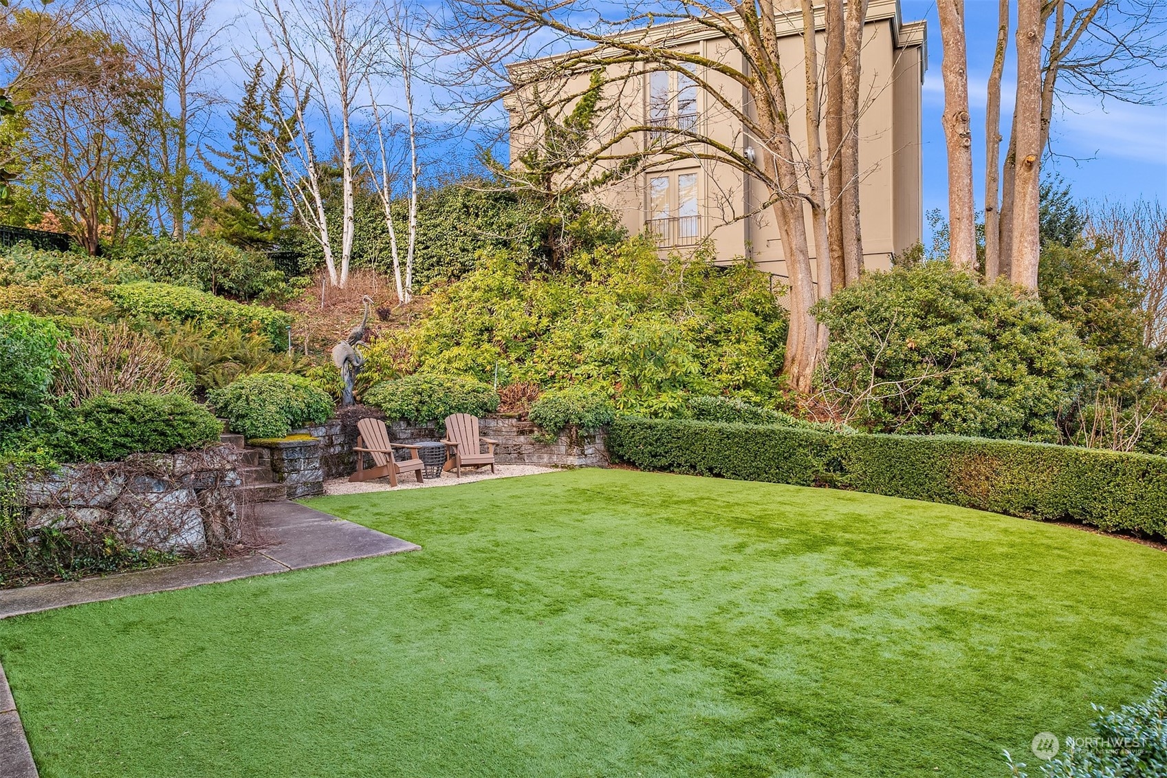3708 42nd Avenue South Seattle, WA 98144 - Photo 36 of 40 a backyard of a house with lots of green space