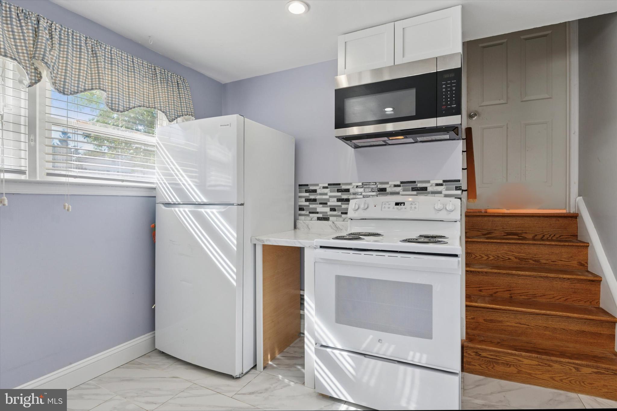 318 Ashbourne Road Claymont, DE 19703 - Photo 7 of 12 Kitchen