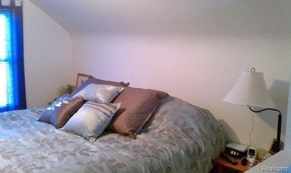 21820 Rausch Avenue Eastpointe, MI 48021 - Photo 20 of 22 IMAG0990