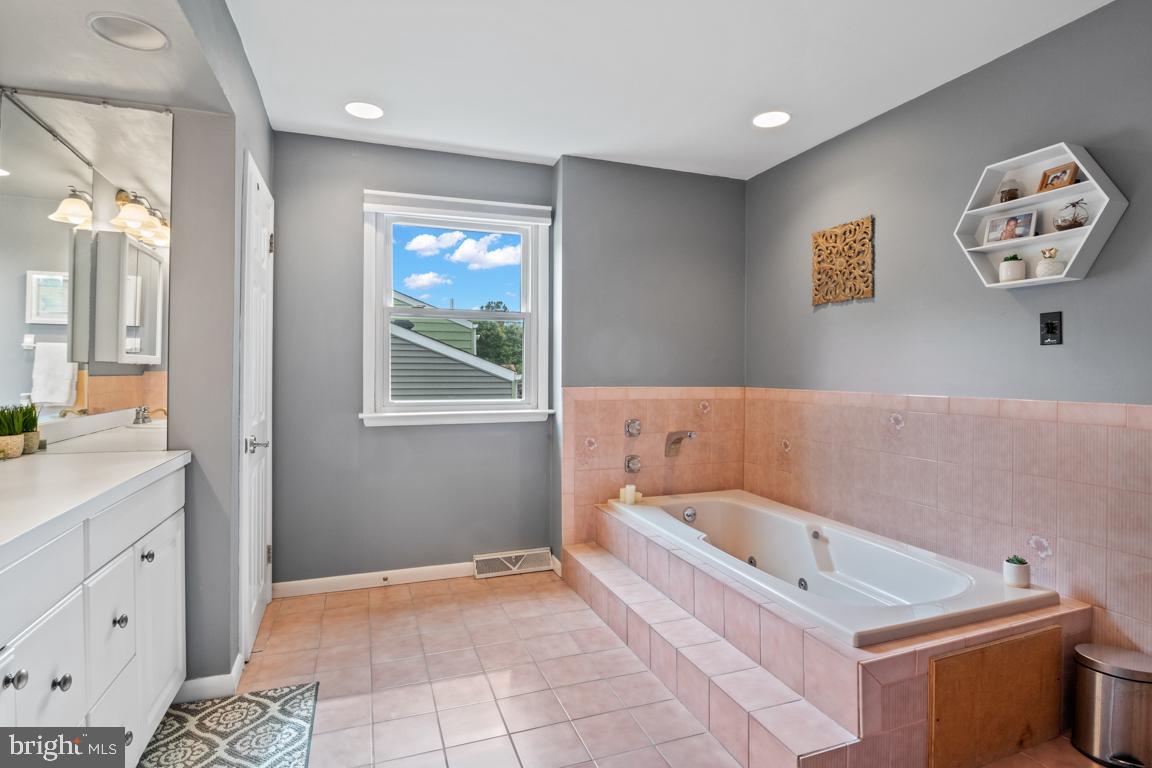 506 Exton Road Hatboro, PA 19040 - Photo 23 of 37