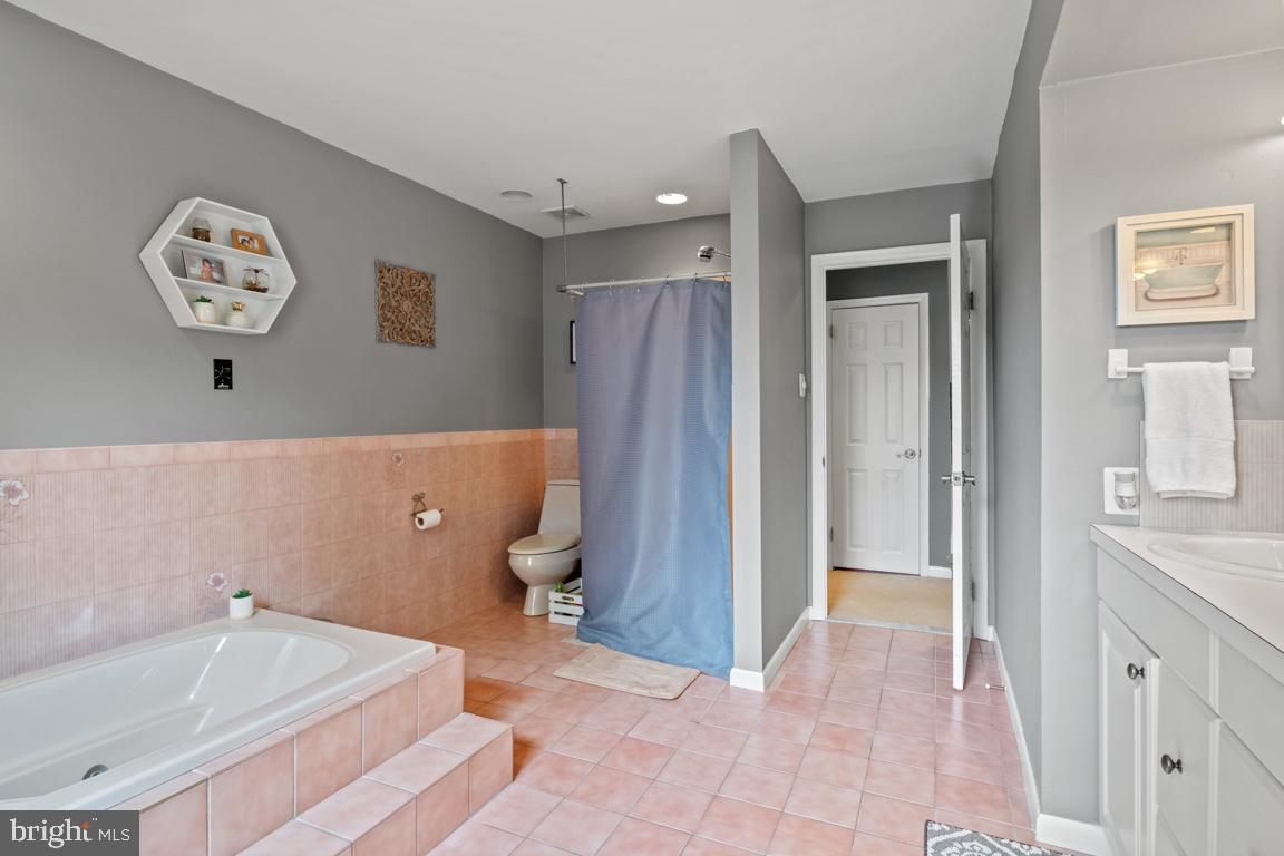 506 Exton Road Hatboro, PA 19040 - Photo 24 of 37