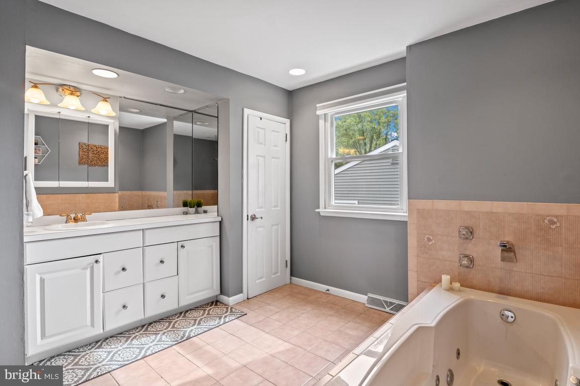 506 Exton Road Hatboro, PA 19040 - Photo 25 of 37