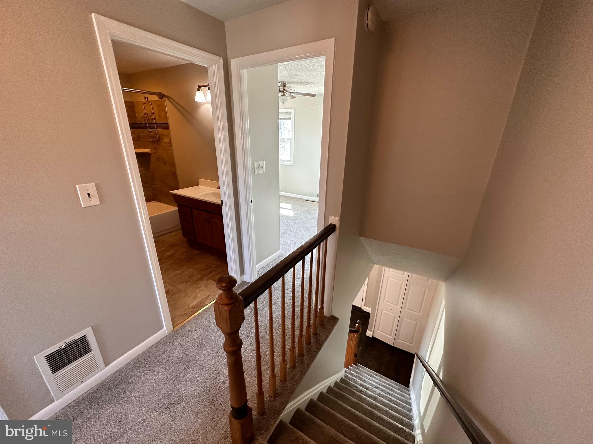 8154 North Boundary Road Dundalk, MD 21222 - Photo 19 of 54 Stairway to Upper Lvl