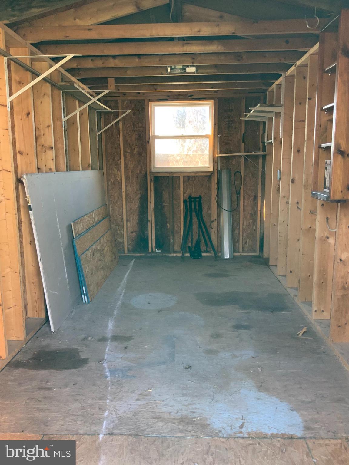 8154 North Boundary Road Dundalk, MD 21222 - Photo 52 of 54 Shed Workshop