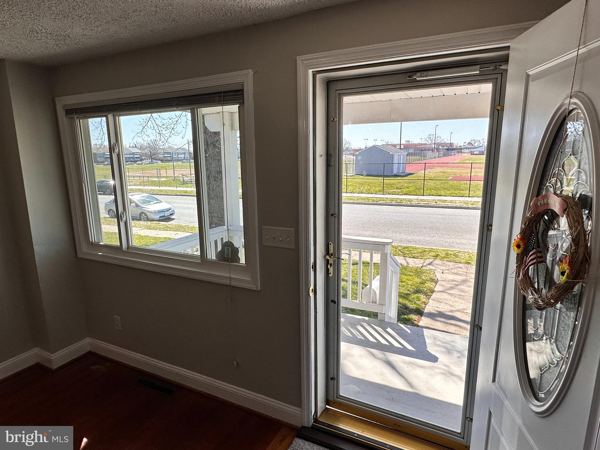 8154 North Boundary Road Dundalk, MD 21222 - Photo 8 of 54 Storm Door