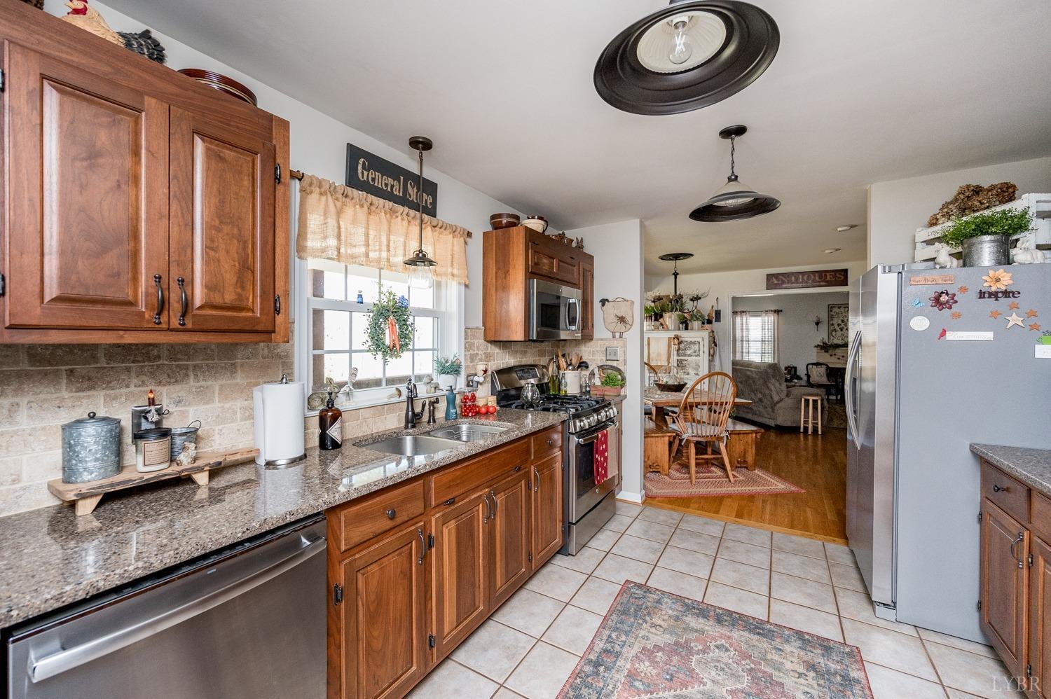 375 East Perch Road Monroe, VA 24574 - Photo 10 of 73