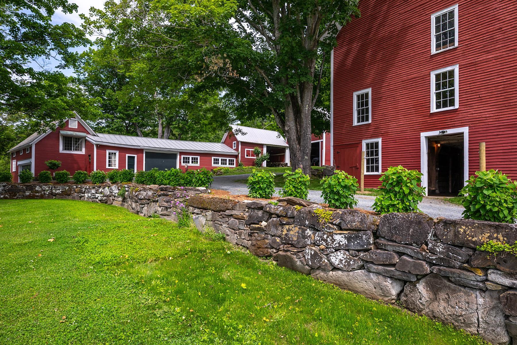5798 S Road Woodstock, VT 05071 - Photo 11 of 56