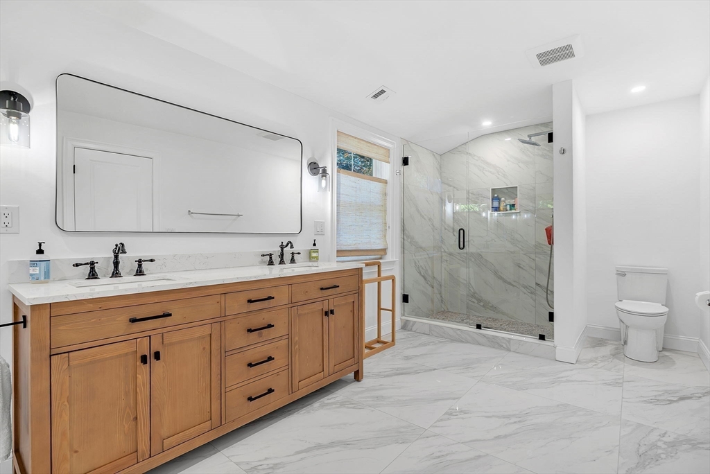 79 Alba Road Wellesley, MA 02481 - Photo 18 of 41