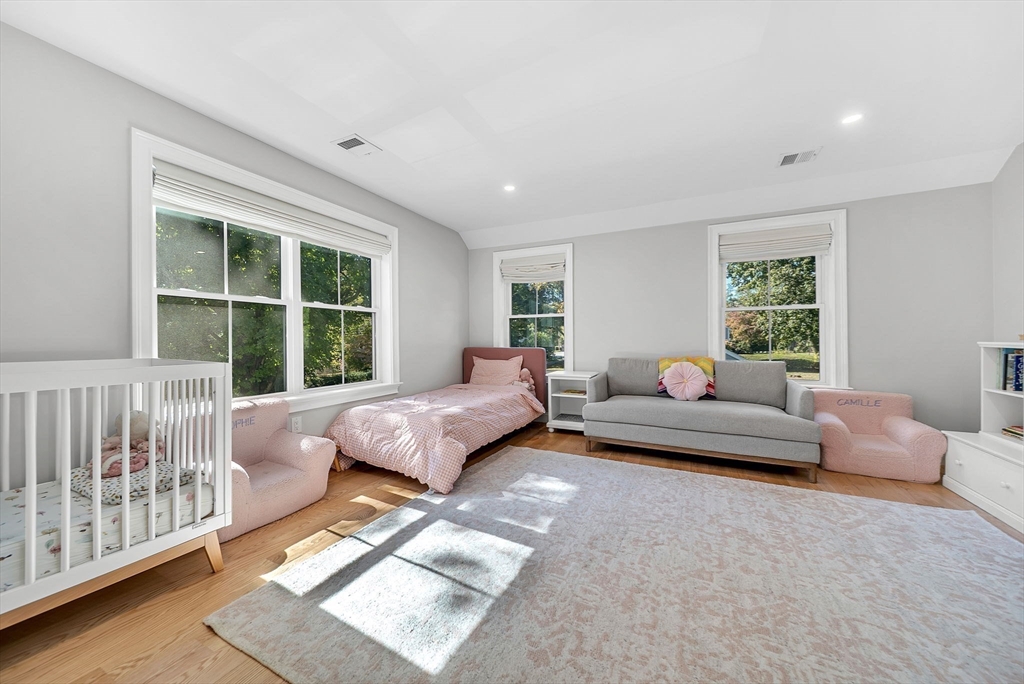 79 Alba Road Wellesley, MA 02481 - Photo 23 of 41