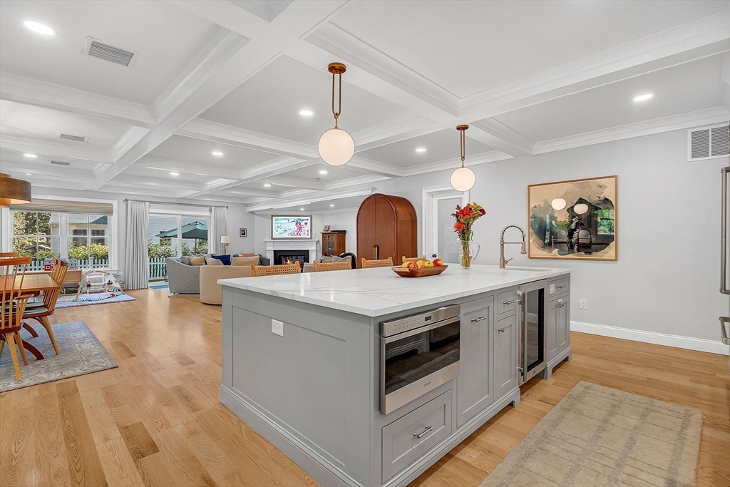 79 Alba Road Wellesley, MA 02481 - Photo 3 of 41