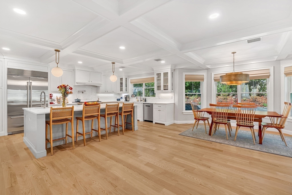 79 Alba Road Wellesley, MA 02481 - Photo 6 of 41