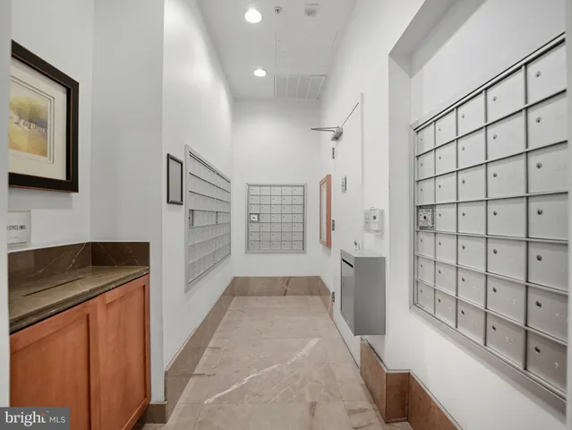 $2,600 | 820 North Pollard Street, Unit 910, Arlington, VA 22203