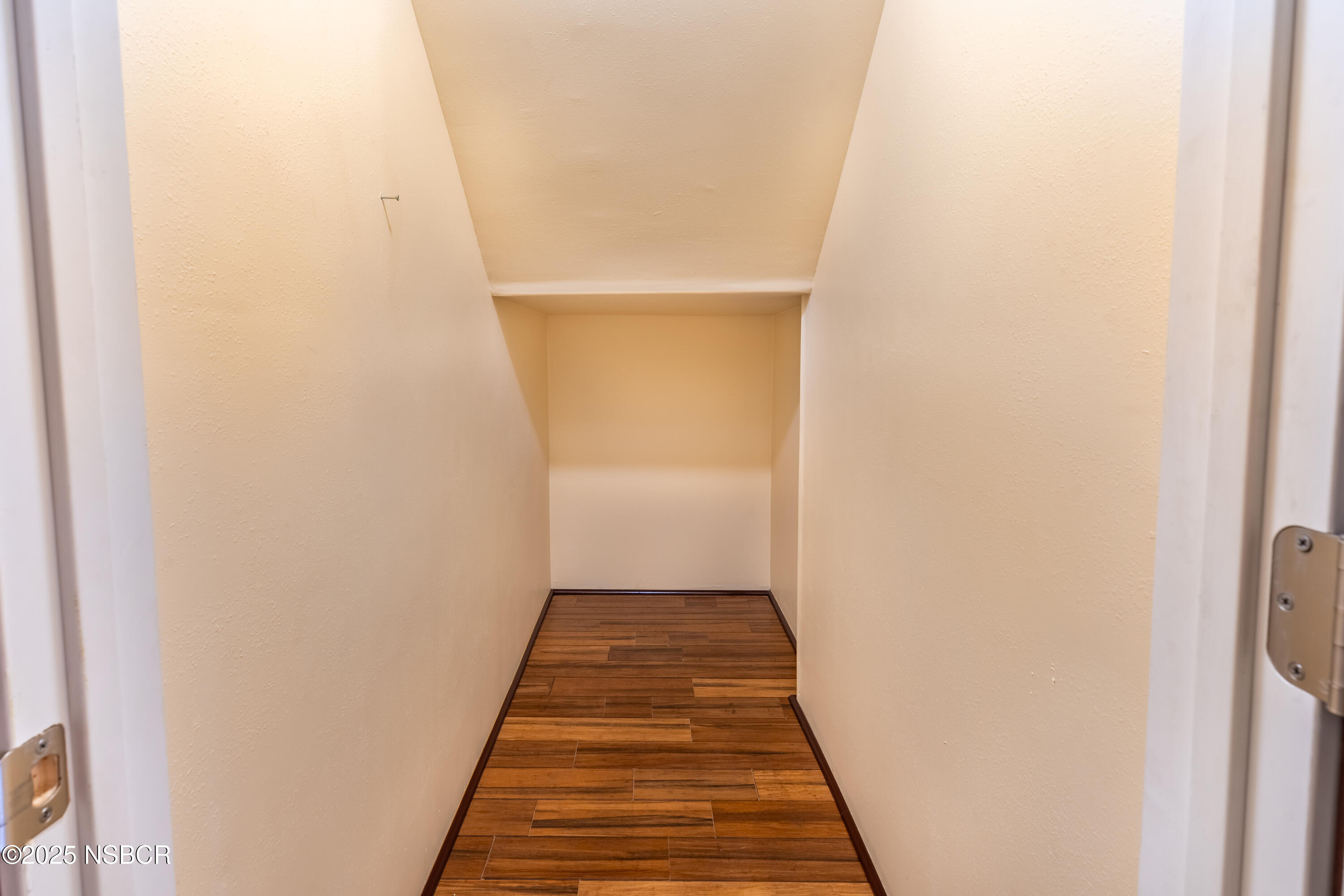 1445 Crown Circle Lompoc, CA 93436 - Photo 11 of 26 DSC00743-HDR