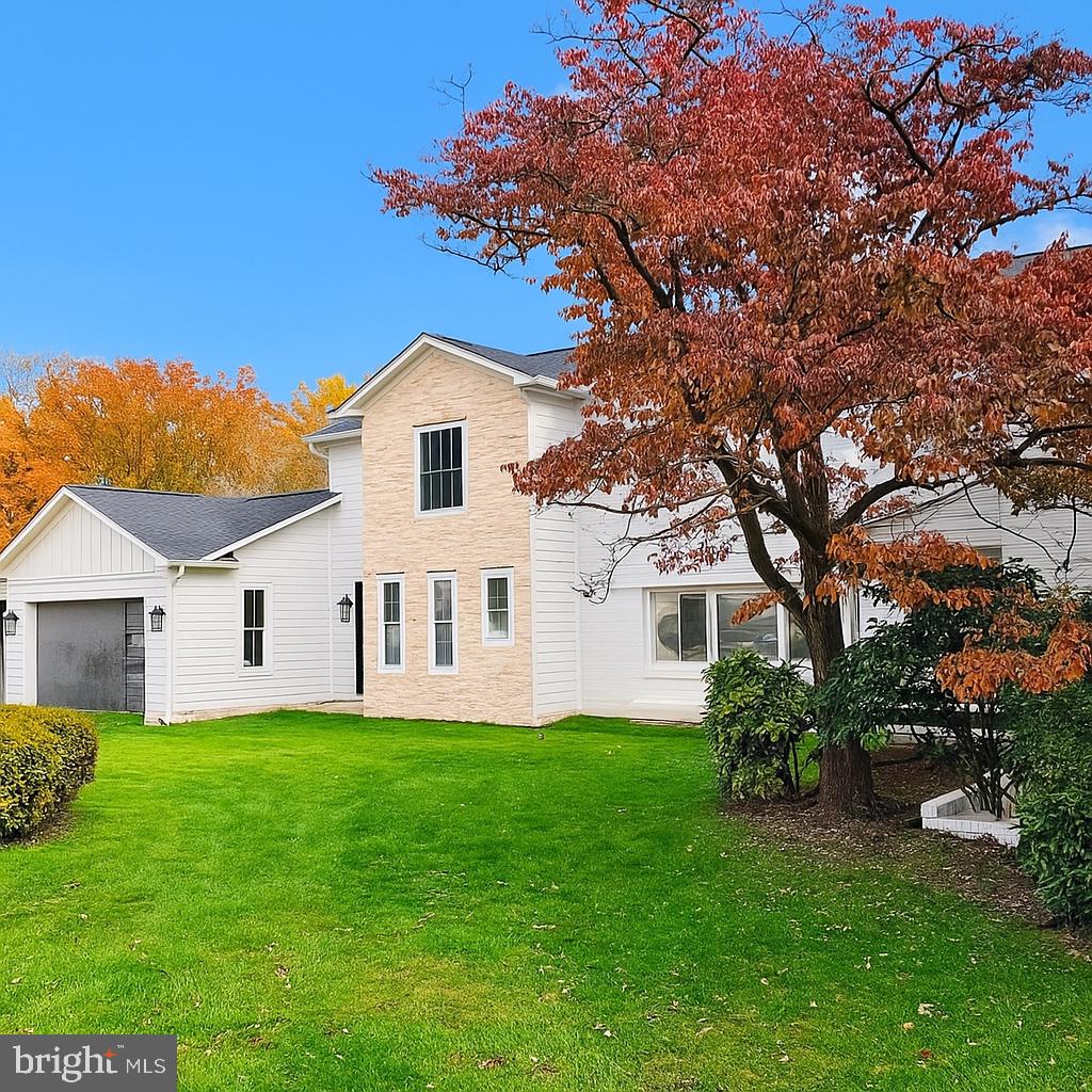 3237 Sleepy Hollow Road Falls Church, VA 22044 - Photo 2 of 20