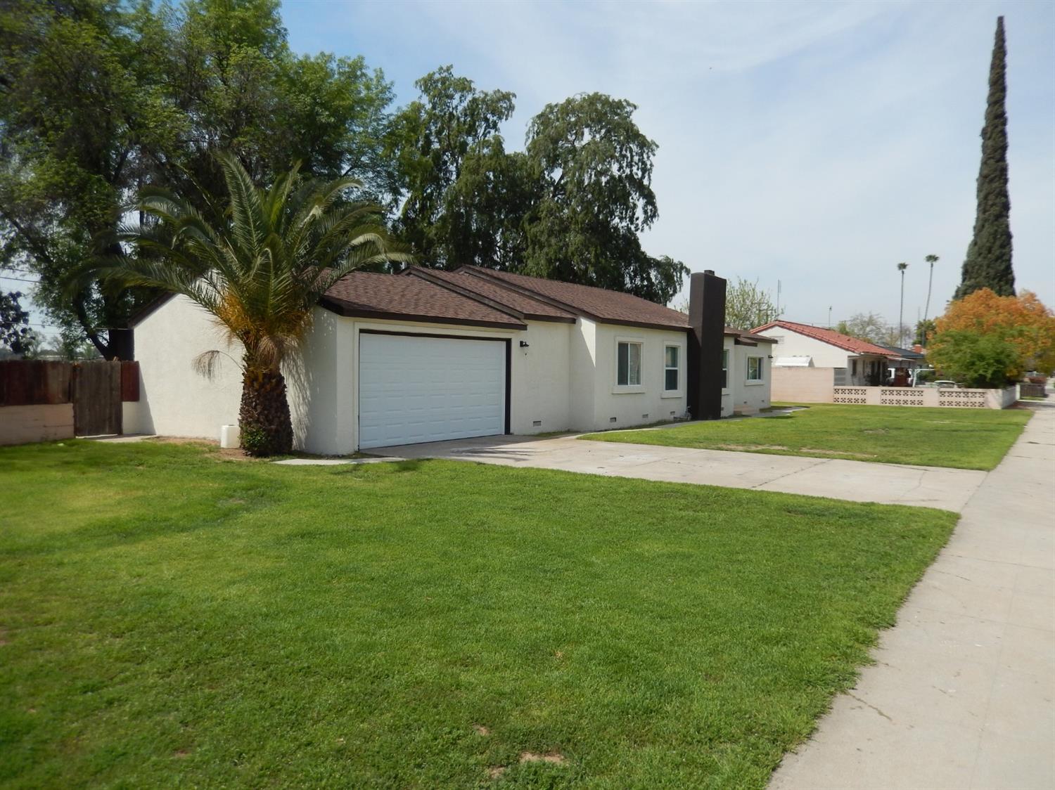 482 West Minarets Avenue Fresno, CA 93650 - Photo 11 of 14