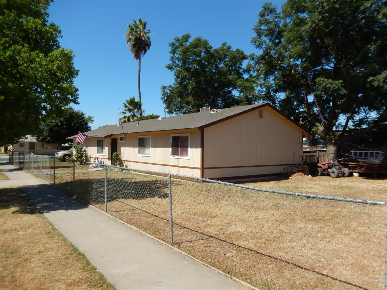 482 West Minarets Avenue Fresno, CA 93650 - Photo 5 of 14