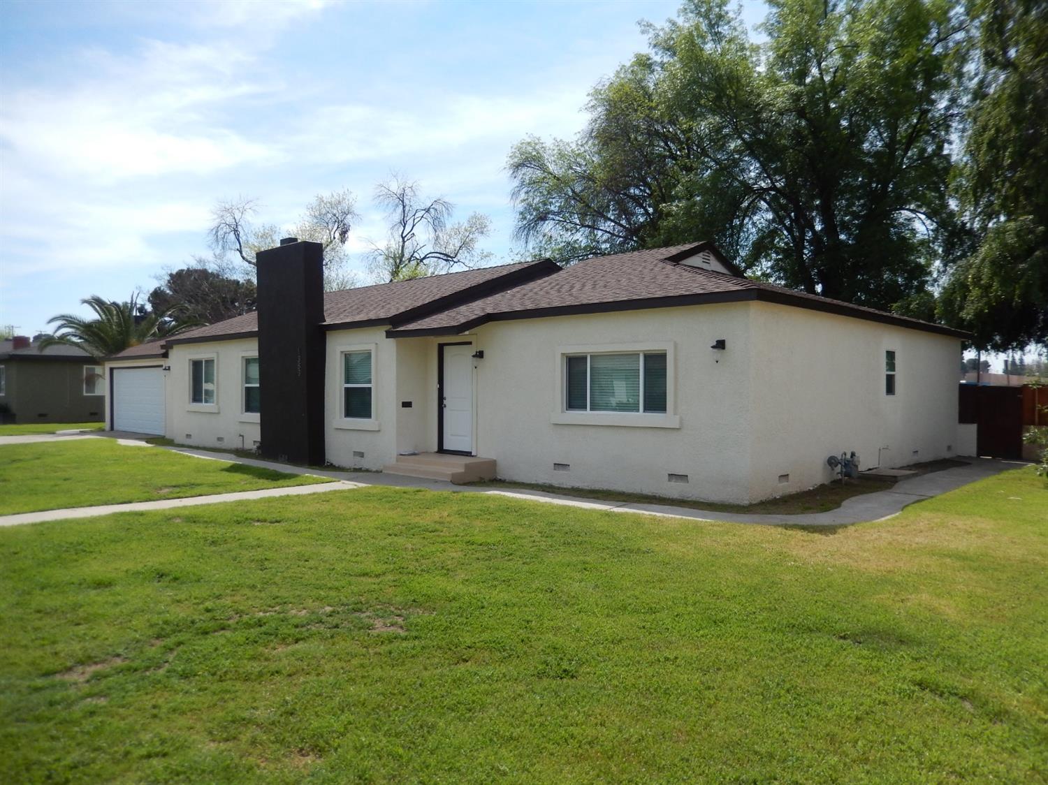 482 West Minarets Avenue Fresno, CA 93650 - Photo 9 of 14