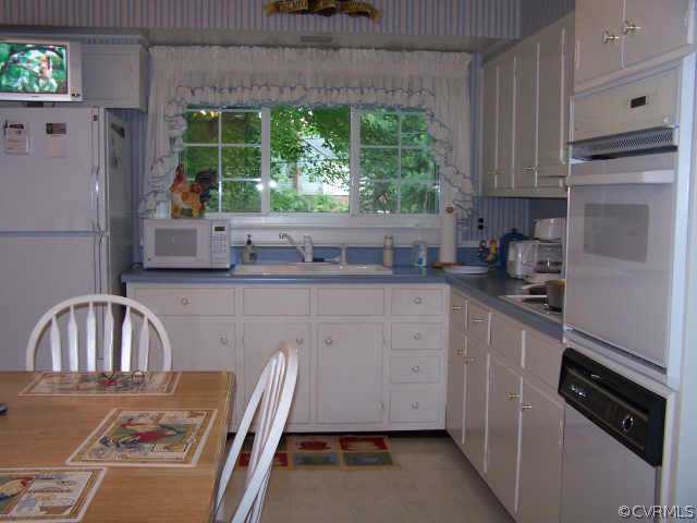2016 Dresden Road Richmond, VA 23229 - Photo 5 of 8 Other - Kitchen View #1