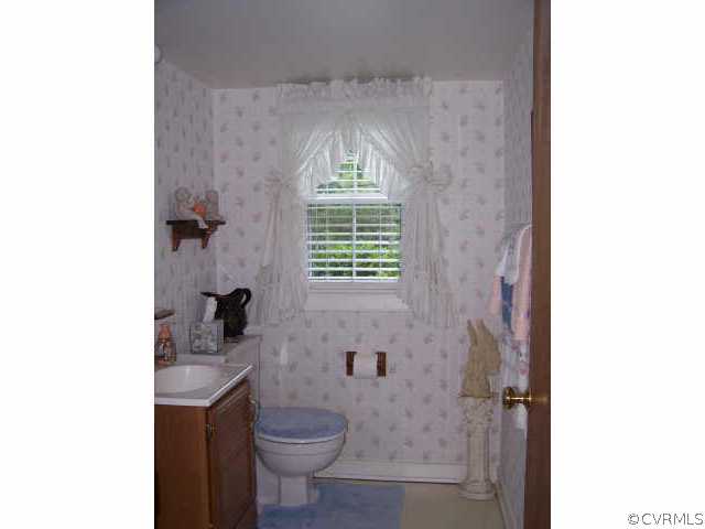 2016 Dresden Road Richmond, VA 23229 - Photo 7 of 8 Other - Half Bath