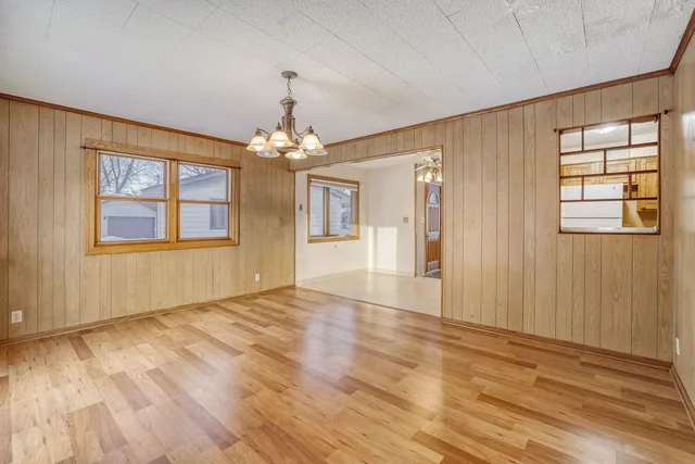 $275,000 | 2196 Howard Court, St. Paul, MN 55119