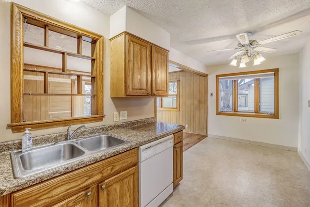 $275,000 | 2196 Howard Court, St. Paul, MN 55119